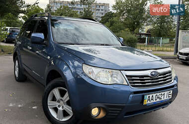 Внедорожник / Кроссовер Subaru Forester 2008 в 