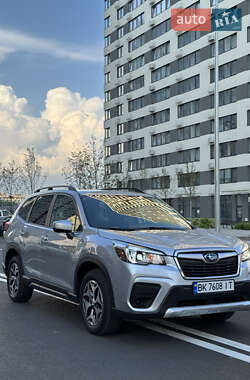 Внедорожник / Кроссовер Subaru Forester 2020 в Киеве