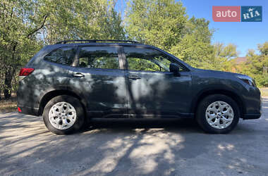 Внедорожник / Кроссовер Subaru Forester 2018 в 