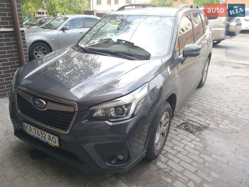Внедорожник / Кроссовер Subaru Forester 2020 в Киеве
