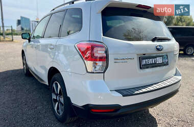 Внедорожник / Кроссовер Subaru Forester 2017 в 