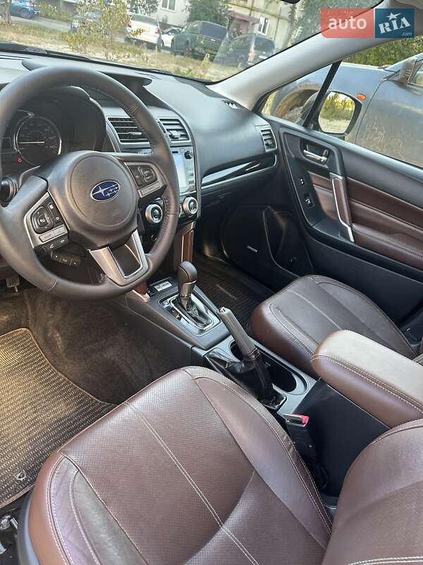 Внедорожник / Кроссовер Subaru Forester 2016 в Сумах