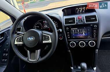 Внедорожник / Кроссовер Subaru Forester 2017 в 