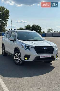 Внедорожник / Кроссовер Subaru Forester 2022 в Белогородке