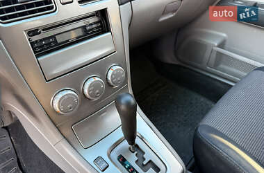 Внедорожник / Кроссовер Subaru Forester 2006 в 