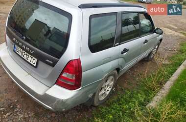 Внедорожник / Кроссовер Subaru Forester 2002 в 