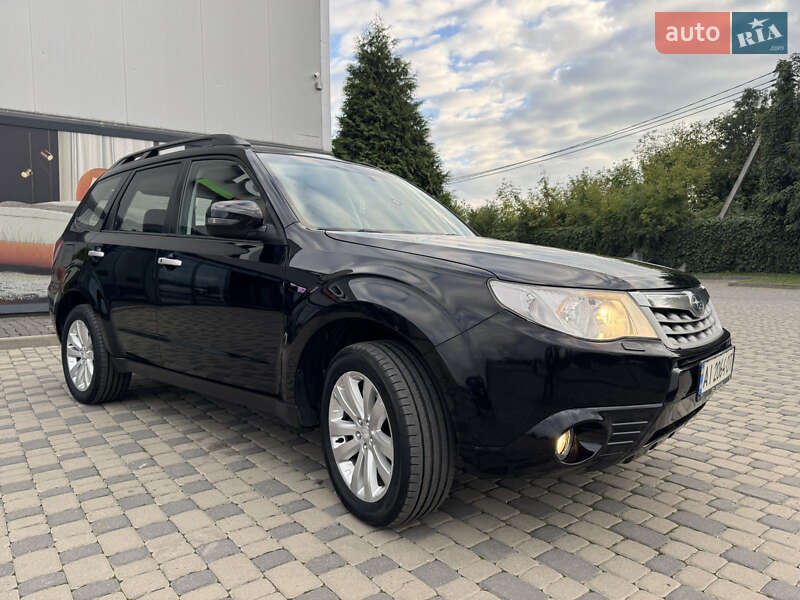 Внедорожник / Кроссовер Subaru Forester 2011 в Ивано-Франковске