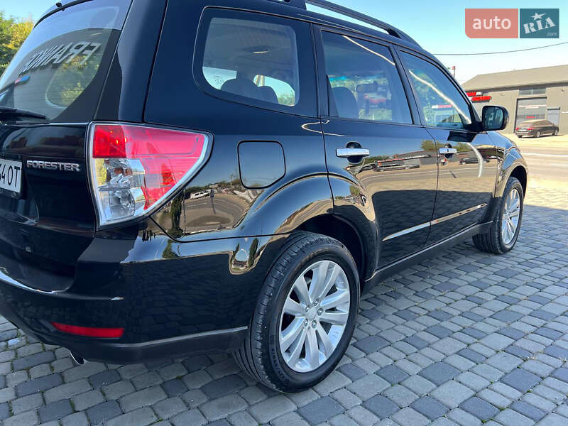 Внедорожник / Кроссовер Subaru Forester 2011 в Ивано-Франковске