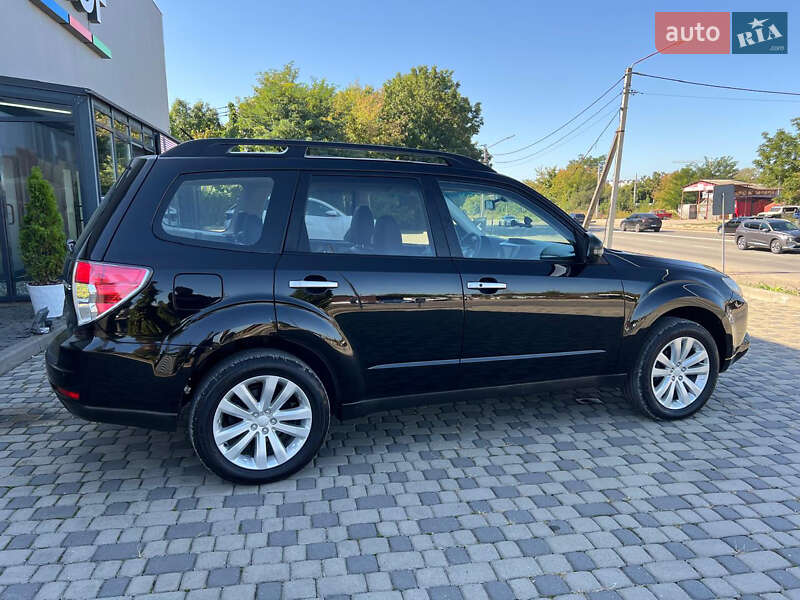 Внедорожник / Кроссовер Subaru Forester 2011 в Ивано-Франковске
