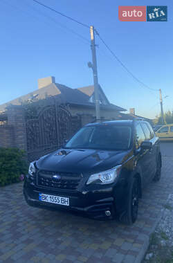 Внедорожник / Кроссовер Subaru Forester 2017 в Ровно