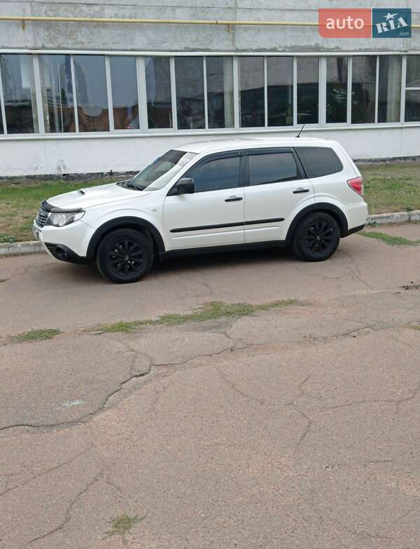 Внедорожник / Кроссовер Subaru Forester 2009 в Черкассах