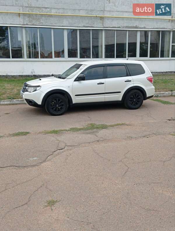 Внедорожник / Кроссовер Subaru Forester 2009 в Черкассах