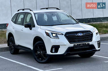 Внедорожник / Кроссовер Subaru Forester 2023 в 