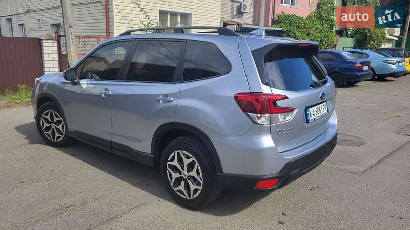 Внедорожник / Кроссовер Subaru Forester 2019 в Киеве