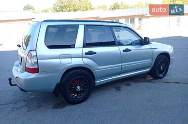 Внедорожник / Кроссовер Subaru Forester 2006 в 