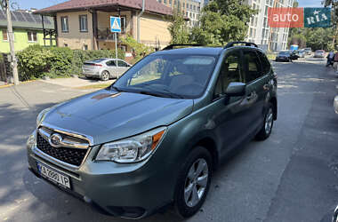 Позашляховик / Кросовер Subaru Forester 2016 в Києві