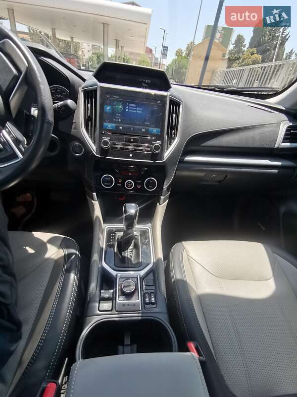 Внедорожник / Кроссовер Subaru Forester 2020 в Львове