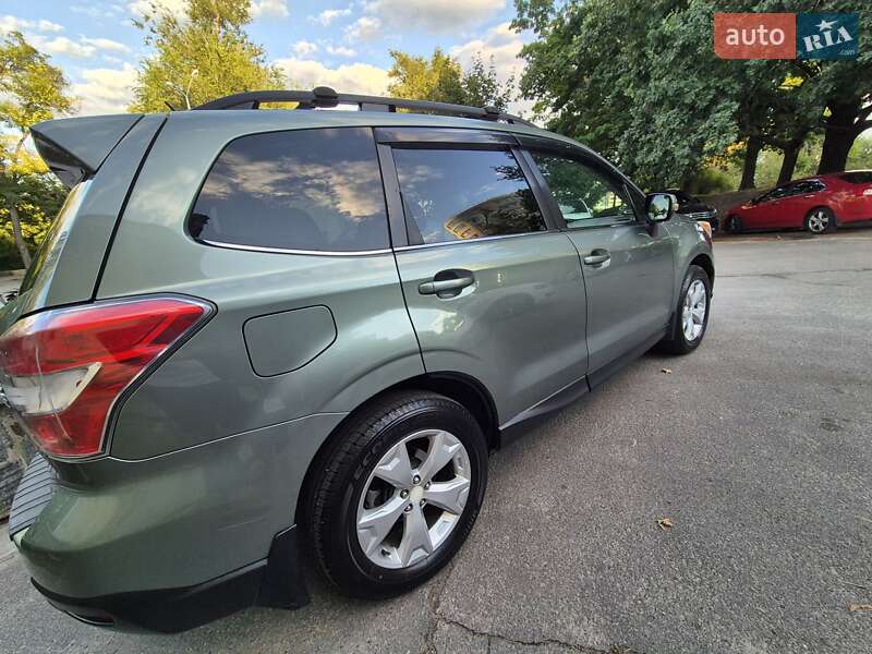 Внедорожник / Кроссовер Subaru Forester 2014 в Днепре