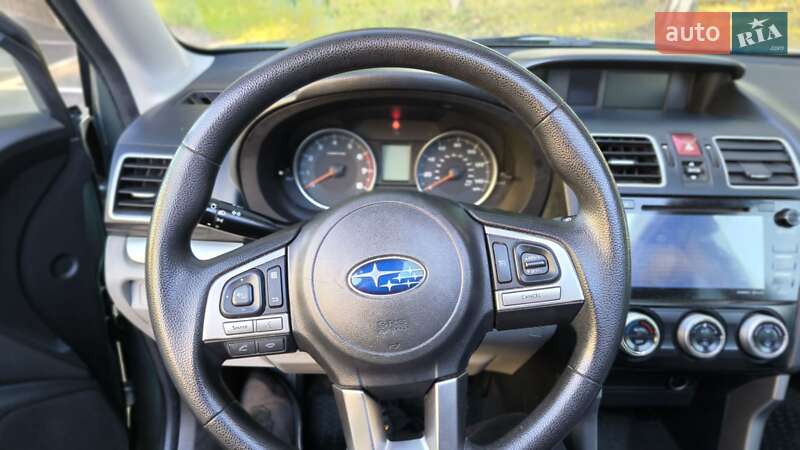 Внедорожник / Кроссовер Subaru Forester 2016 в Киеве