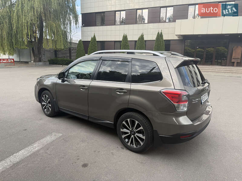 Внедорожник / Кроссовер Subaru Forester 2016 в Днепре
