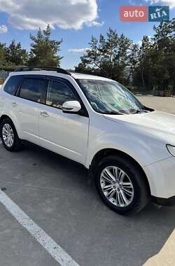 Внедорожник / Кроссовер Subaru Forester 2011 в 