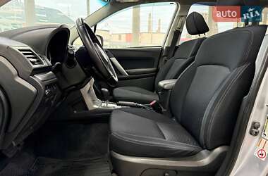 Внедорожник / Кроссовер Subaru Forester 2016 в 