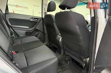 Внедорожник / Кроссовер Subaru Forester 2016 в 