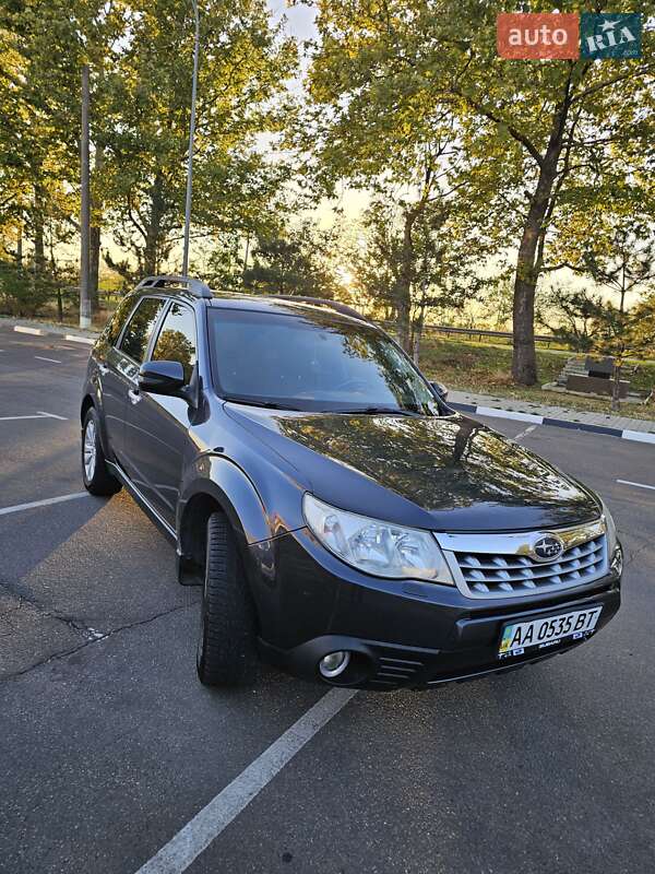 Внедорожник / Кроссовер Subaru Forester 2012 в Николаеве