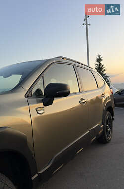 Внедорожник / Кроссовер Subaru Forester 2022 в 