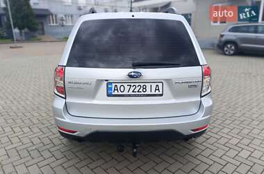 Внедорожник / Кроссовер Subaru Forester 2011 в 
