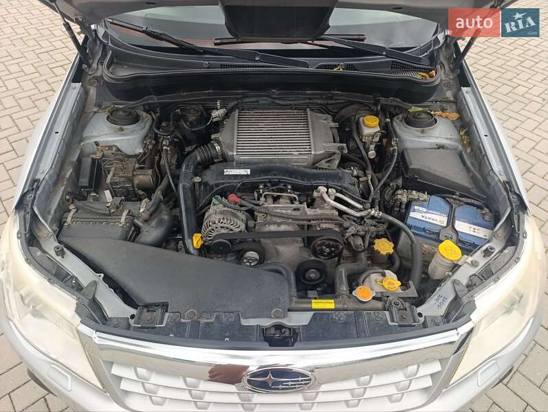 Внедорожник / Кроссовер Subaru Forester 2011 в Мукачево