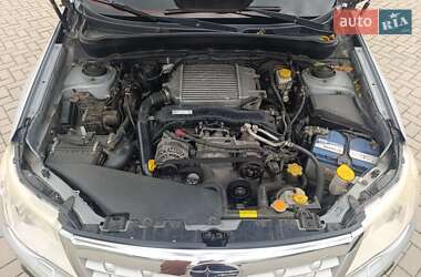 Внедорожник / Кроссовер Subaru Forester 2011 в 