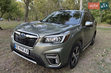 Внедорожник / Кроссовер Subaru Forester 2018 в 
