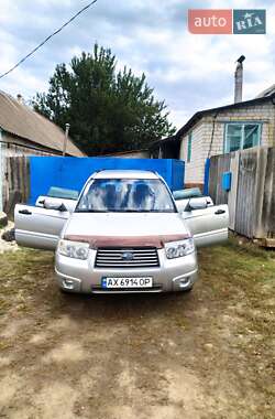 Внедорожник / Кроссовер Subaru Forester 2006 в 