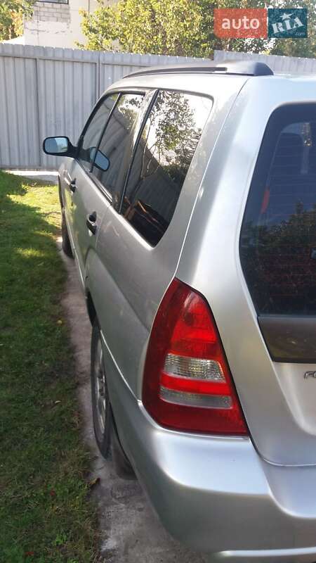 Внедорожник / Кроссовер Subaru Forester 2003 в Каменском