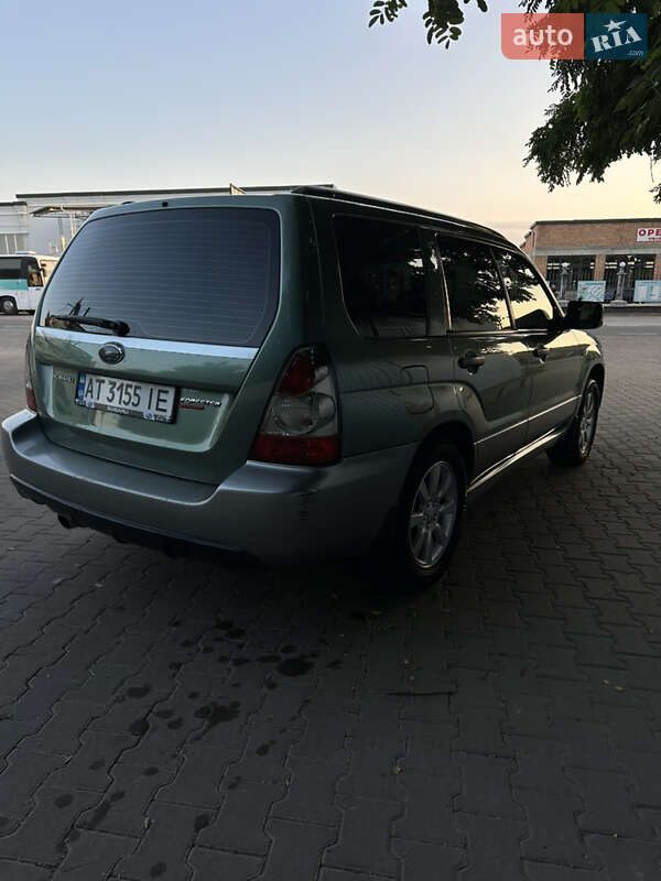 Внедорожник / Кроссовер Subaru Forester 2006 в Снятине