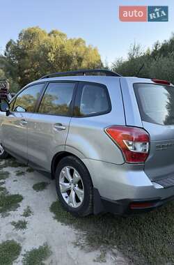 Внедорожник / Кроссовер Subaru Forester 2014 в 