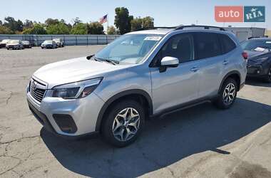 Внедорожник / Кроссовер Subaru Forester 2021 в 