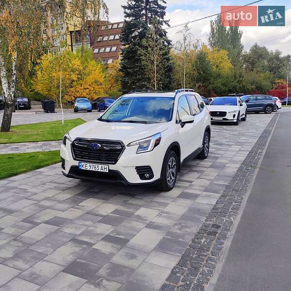 Внедорожник / Кроссовер Subaru Forester 2022 в Днепре