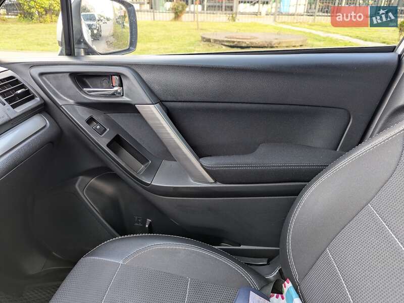 Внедорожник / Кроссовер Subaru Forester 2014 в Ивано-Франковске