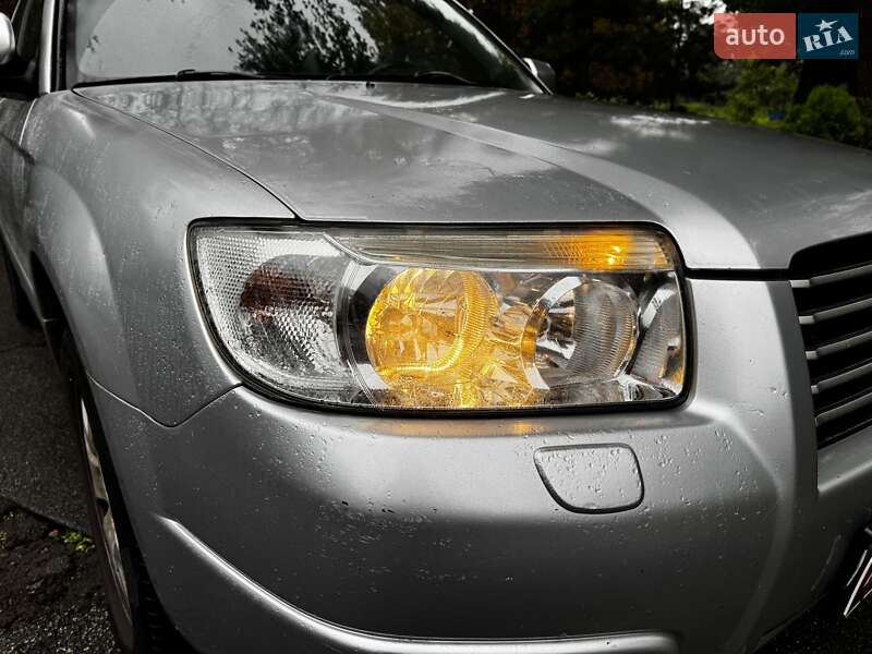 Позашляховик / Кросовер Subaru Forester 2006 в Києві