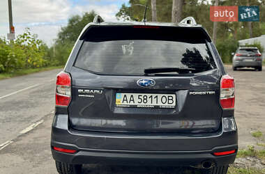 Внедорожник / Кроссовер Subaru Forester 2013 в 