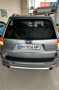 Внедорожник / Кроссовер Subaru Forester 2011 в 