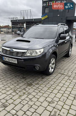 Позашляховик / Кросовер Subaru Forester 2009 в Жовкві