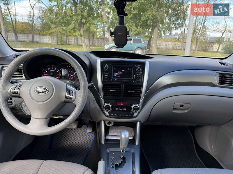 Внедорожник / Кроссовер Subaru Forester 2011 в Кропивницком