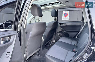 Внедорожник / Кроссовер Subaru Forester 2015 в 
