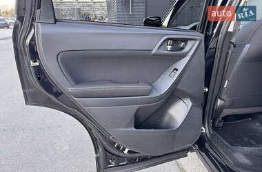 Внедорожник / Кроссовер Subaru Forester 2015 в 