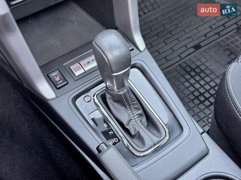 Позашляховик / Кросовер Subaru Forester 2015 в Києві фото 34 Позашляховик / Кросовер Subaru Forester 2015 в Києві