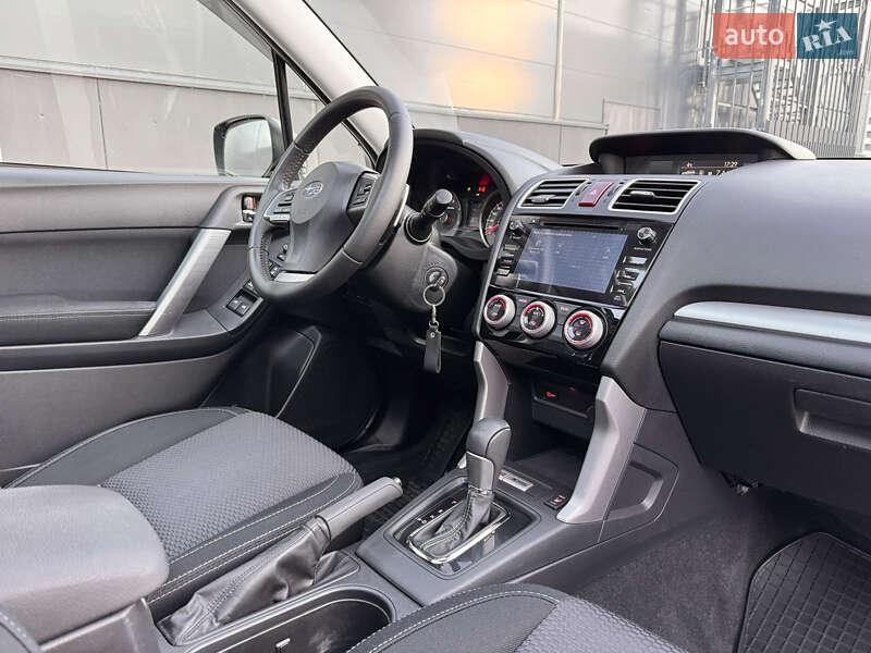 Позашляховик / Кросовер Subaru Forester 2015 в Києві фото 38 Позашляховик / Кросовер Subaru Forester 2015 в Києві
