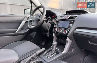 Внедорожник / Кроссовер Subaru Forester 2015 в 